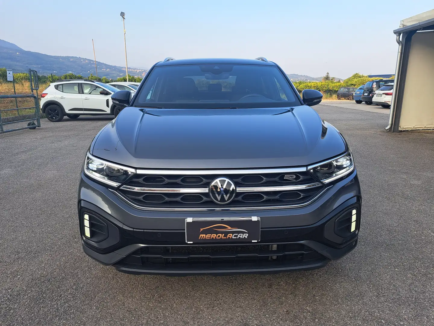 Volkswagen T-Roc 2.0 tdi R-Line 4motion 150cv dsg Grigio - 2