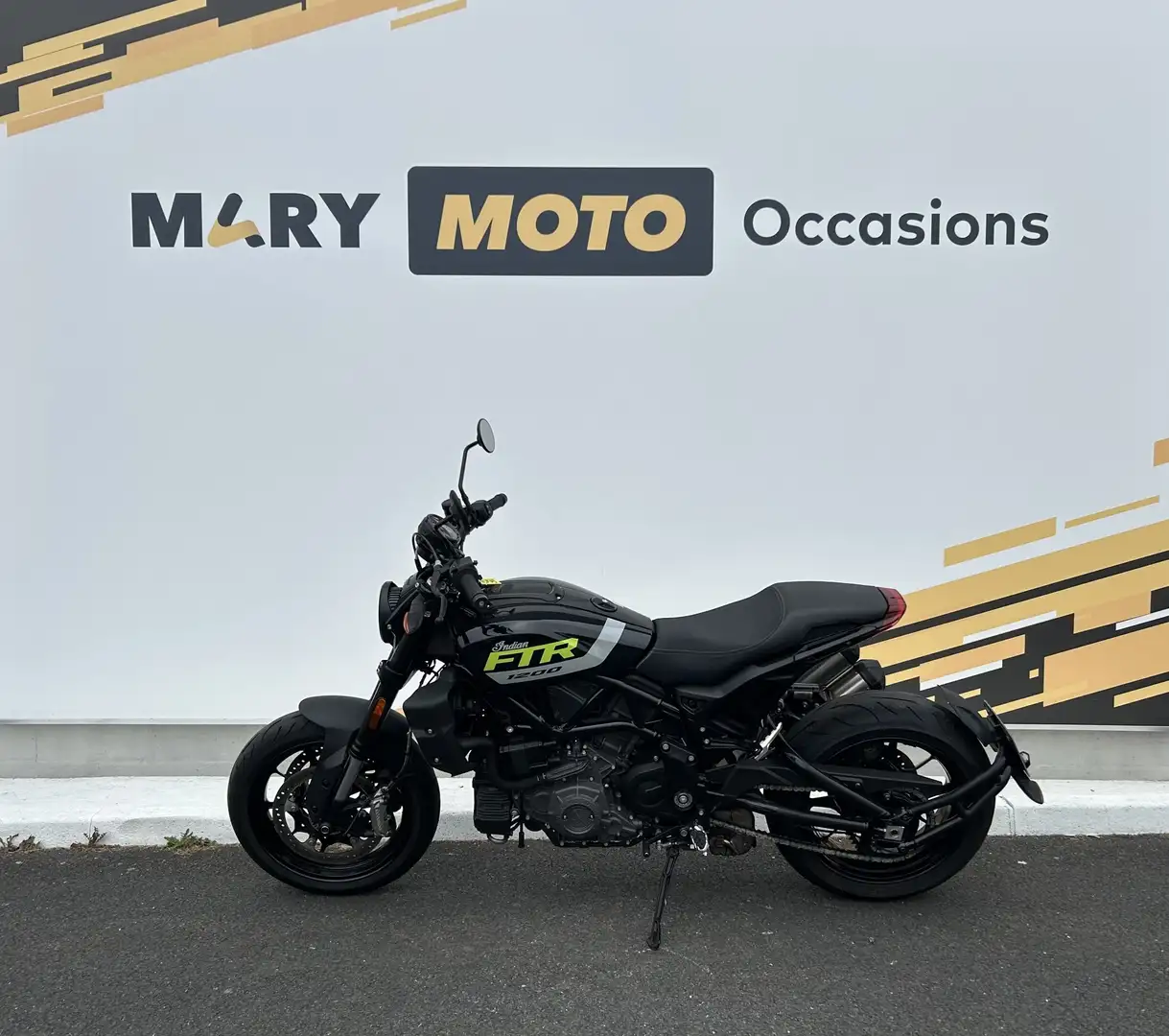 Indian FTR 1200 Negru - 1