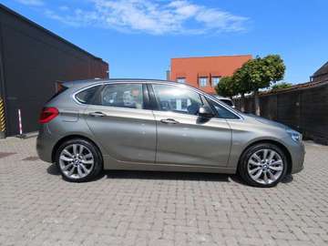 Active Tourer 220i LUXURY