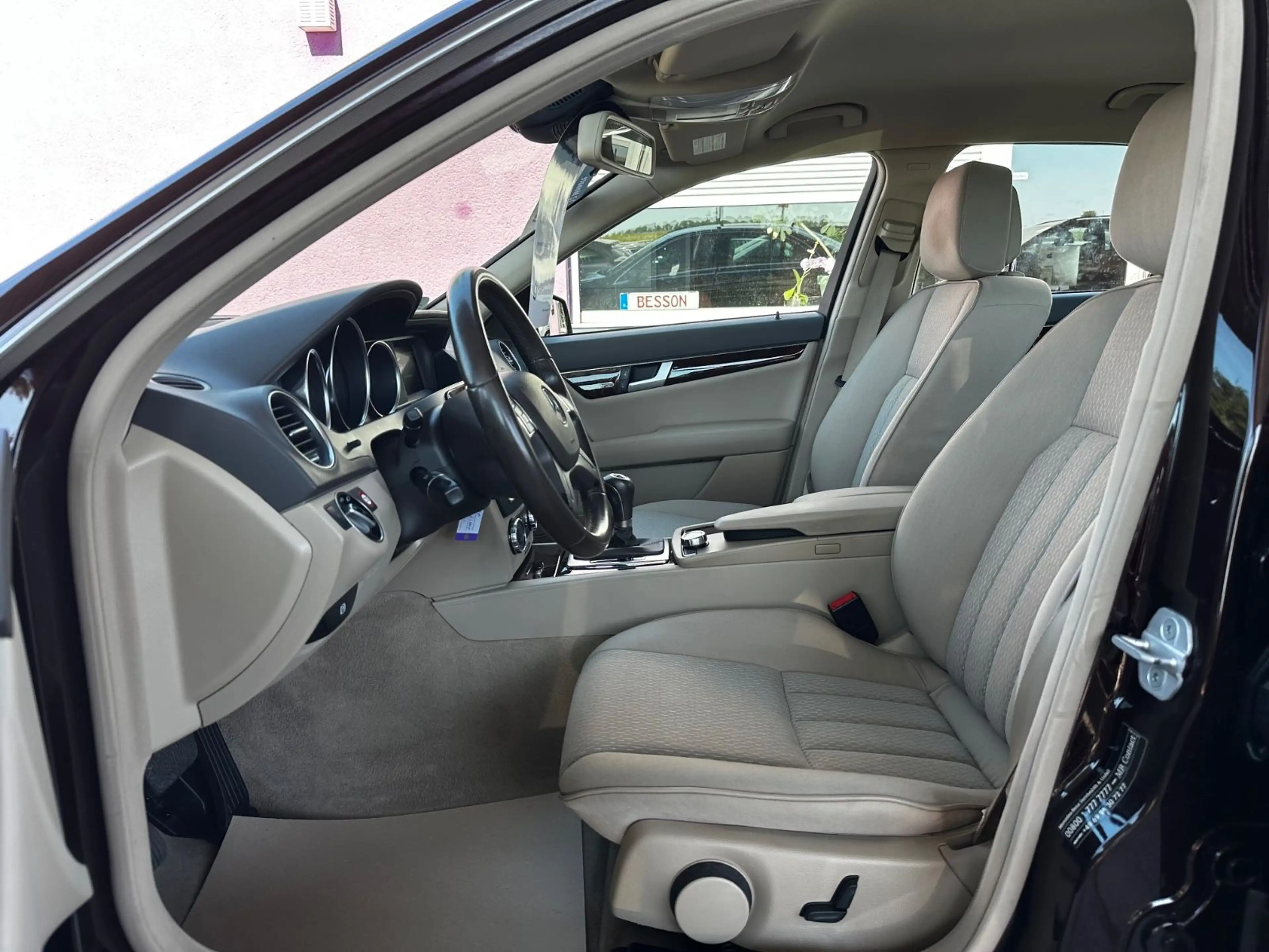 Mercedes-Benz C 200 CGI Elegance BlueEfficiency  Limousine — photo 15