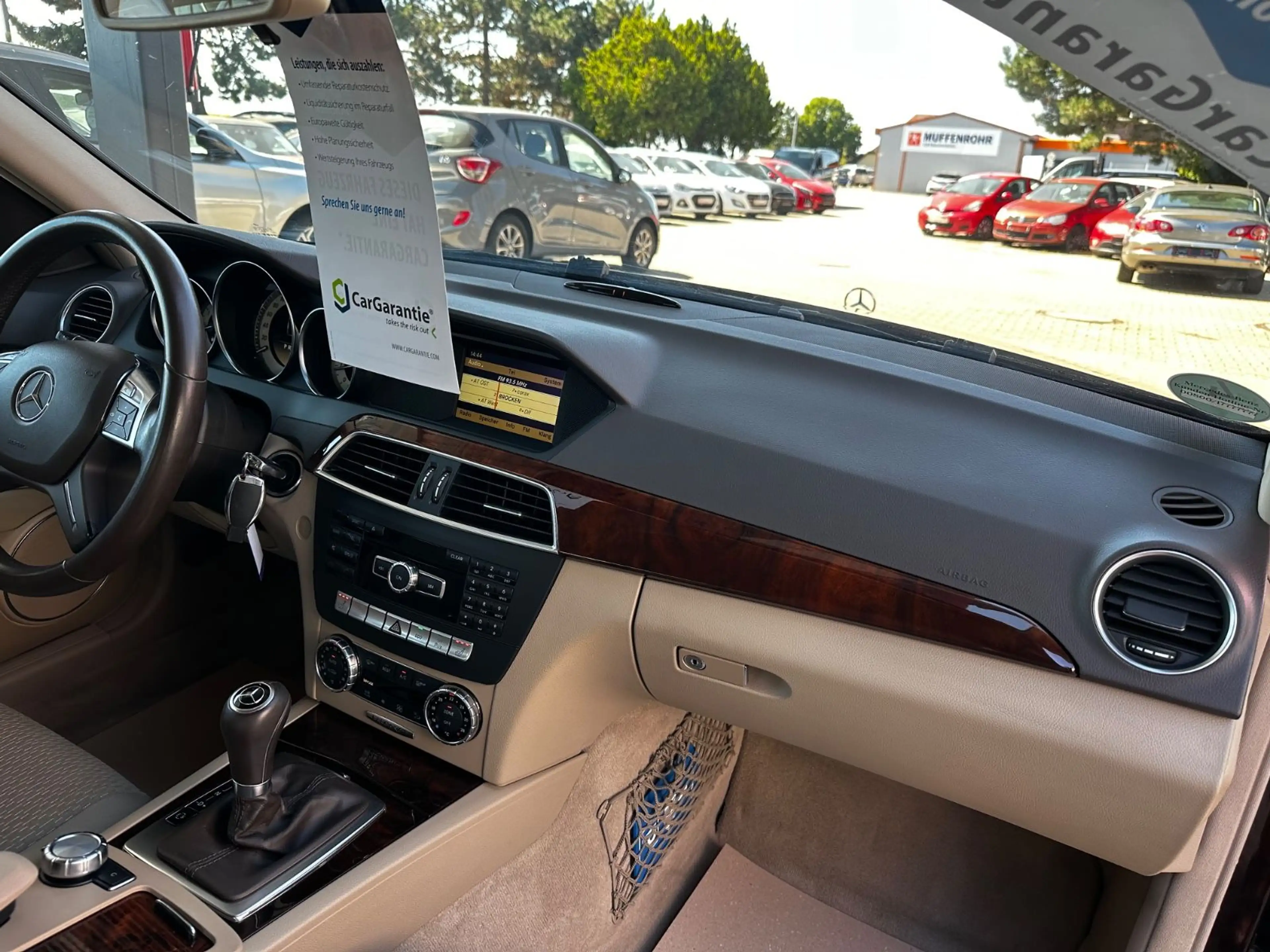 Mercedes-Benz C 200 CGI Elegance BlueEfficiency  Limousine — photo 23