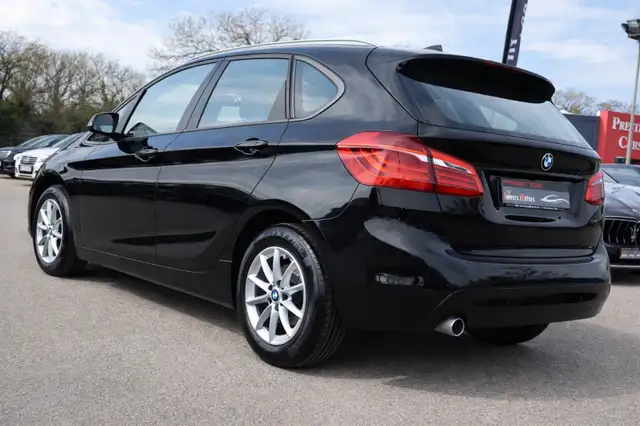 BMW 2 Series view 14