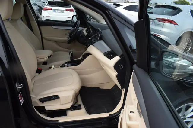 BMW 2 Series view 10