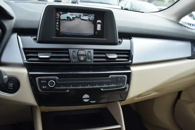 BMW 2 Series view 6