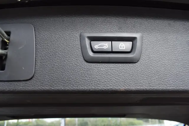 BMW 2 Series view 13