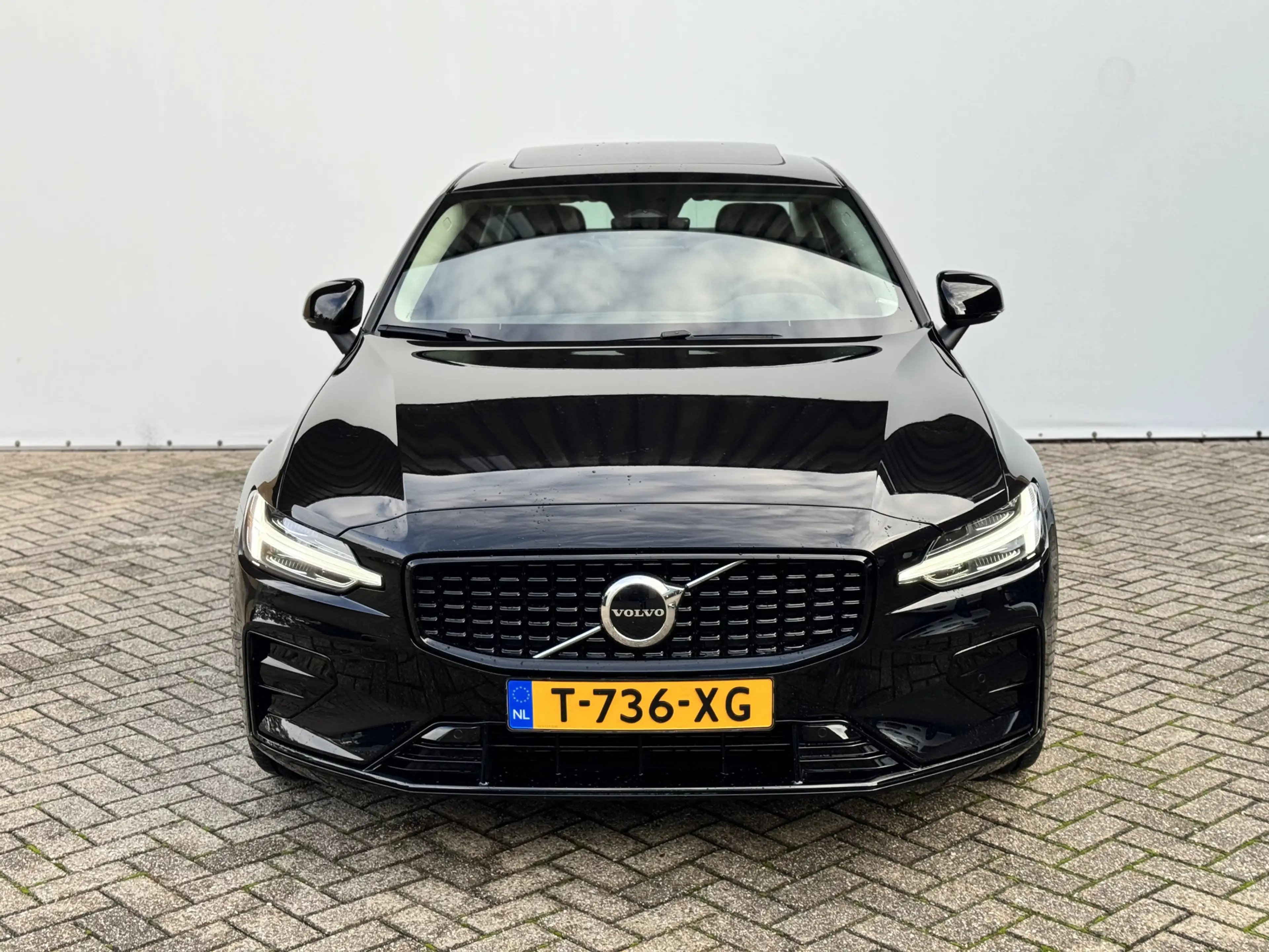 Volvo S60 2.0 B4 Automaat Plus Dark Panoramadak | Black Edit — photo 4