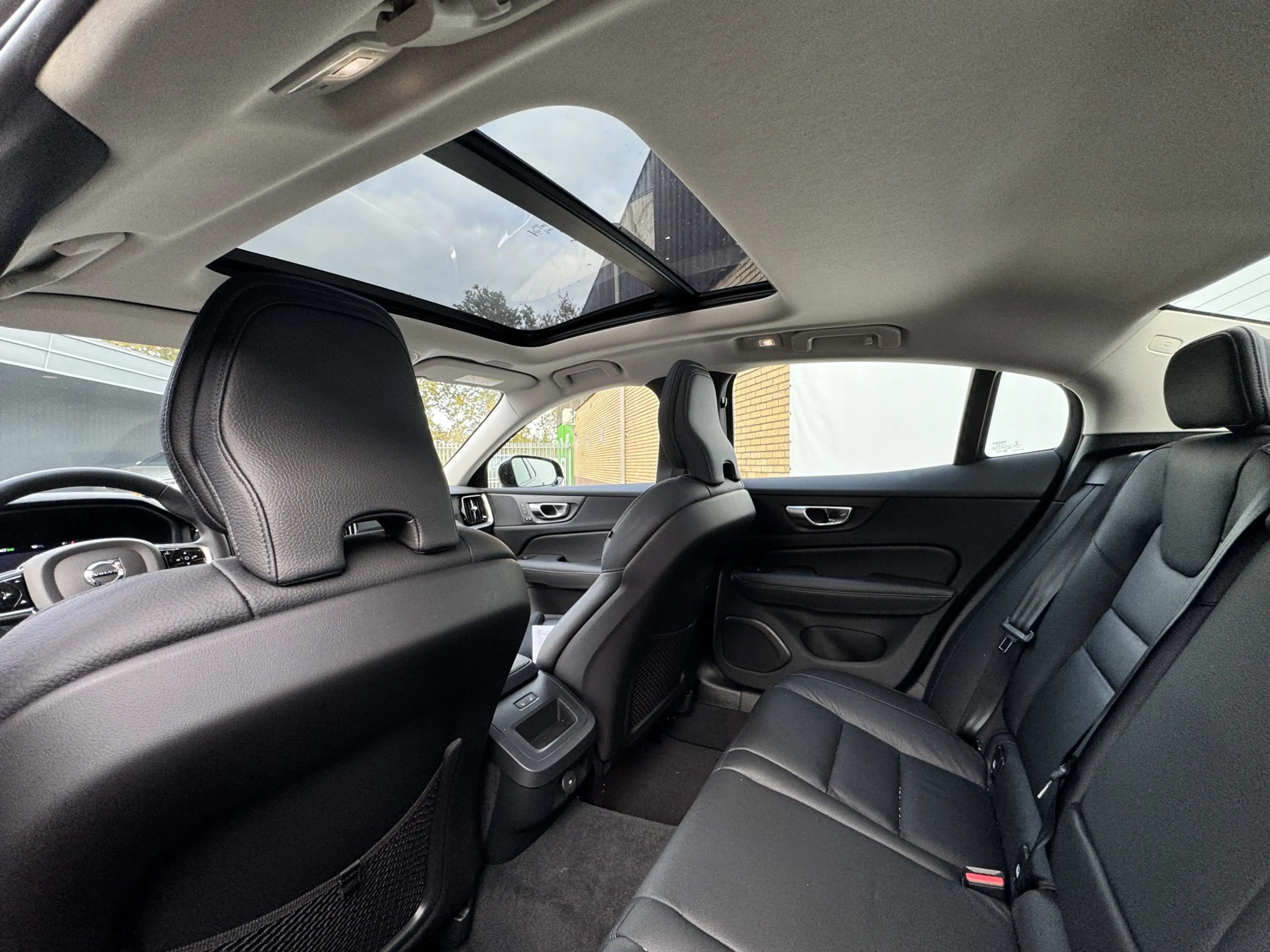 Volvo S60 2.0 B4 Automaat Plus Dark Panoramadak | Black Edit — photo 7