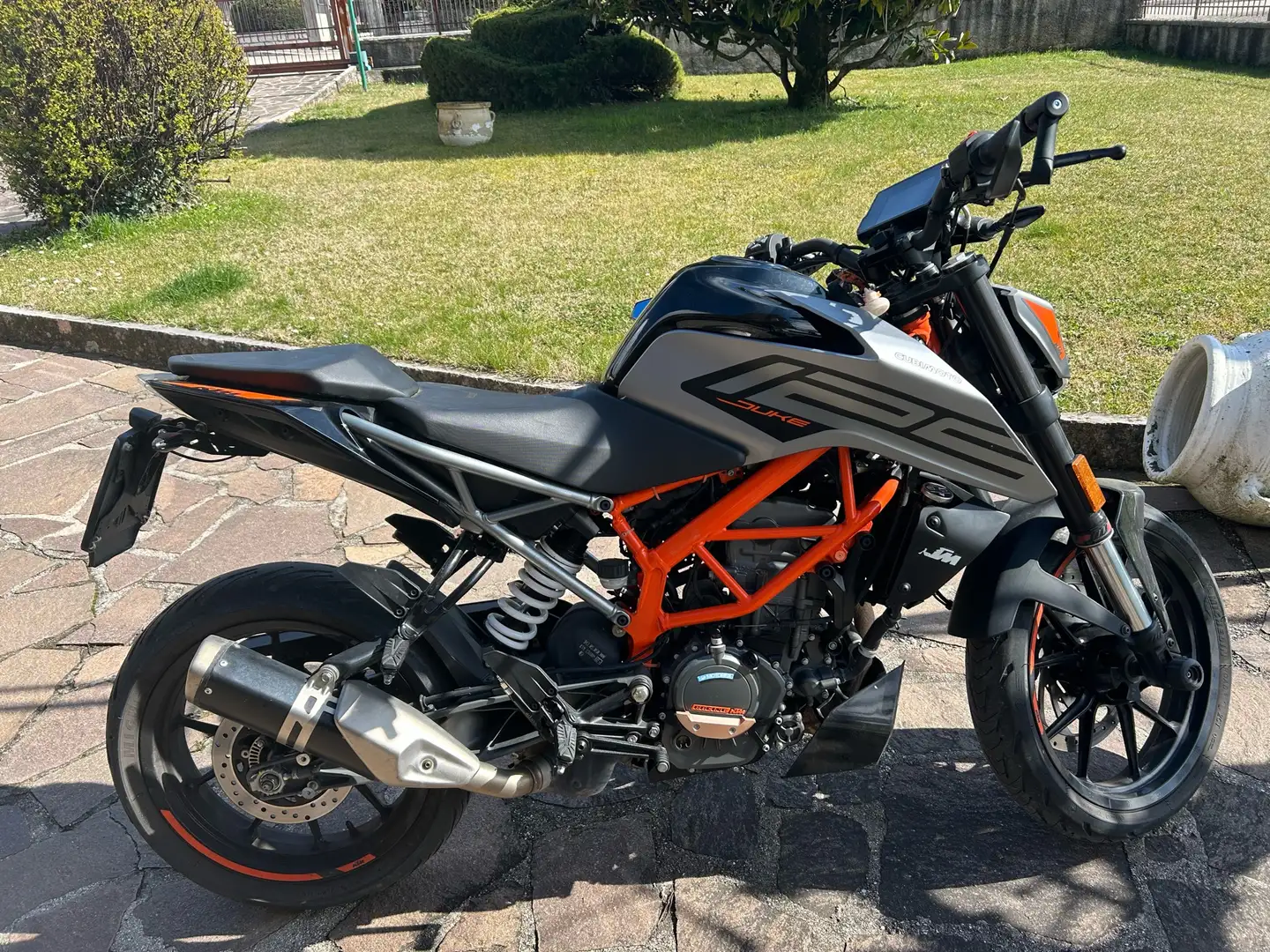 KTM 125 Duke - 1