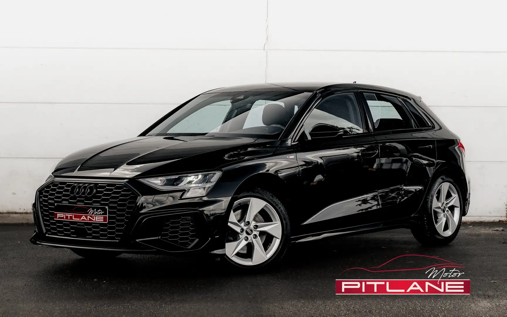 Audi A3 Sportback 35 TDi Edition S-line S-tronic / VIRTUAL Zwart - 1