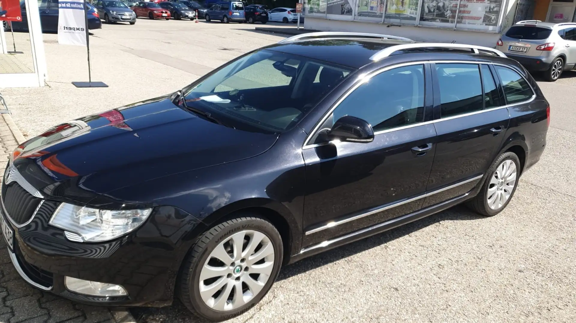 Skoda Superb Superb Combi 2.0 TDI Elegance Černá - 1