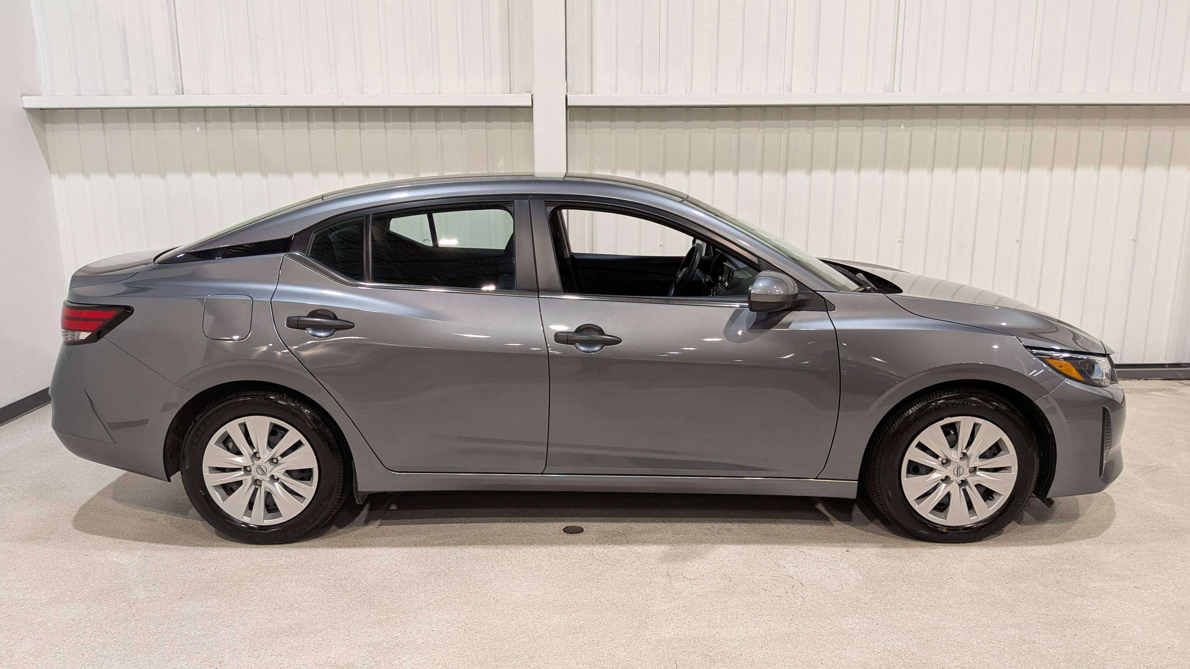 Nissan Sentra 2024
