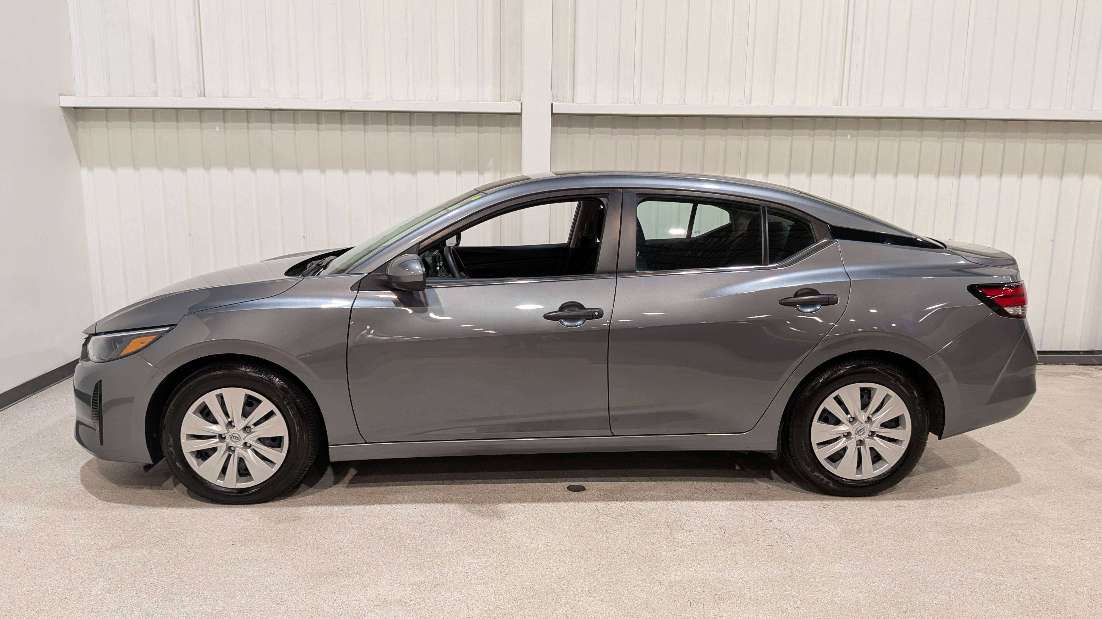 Nissan Sentra 2024