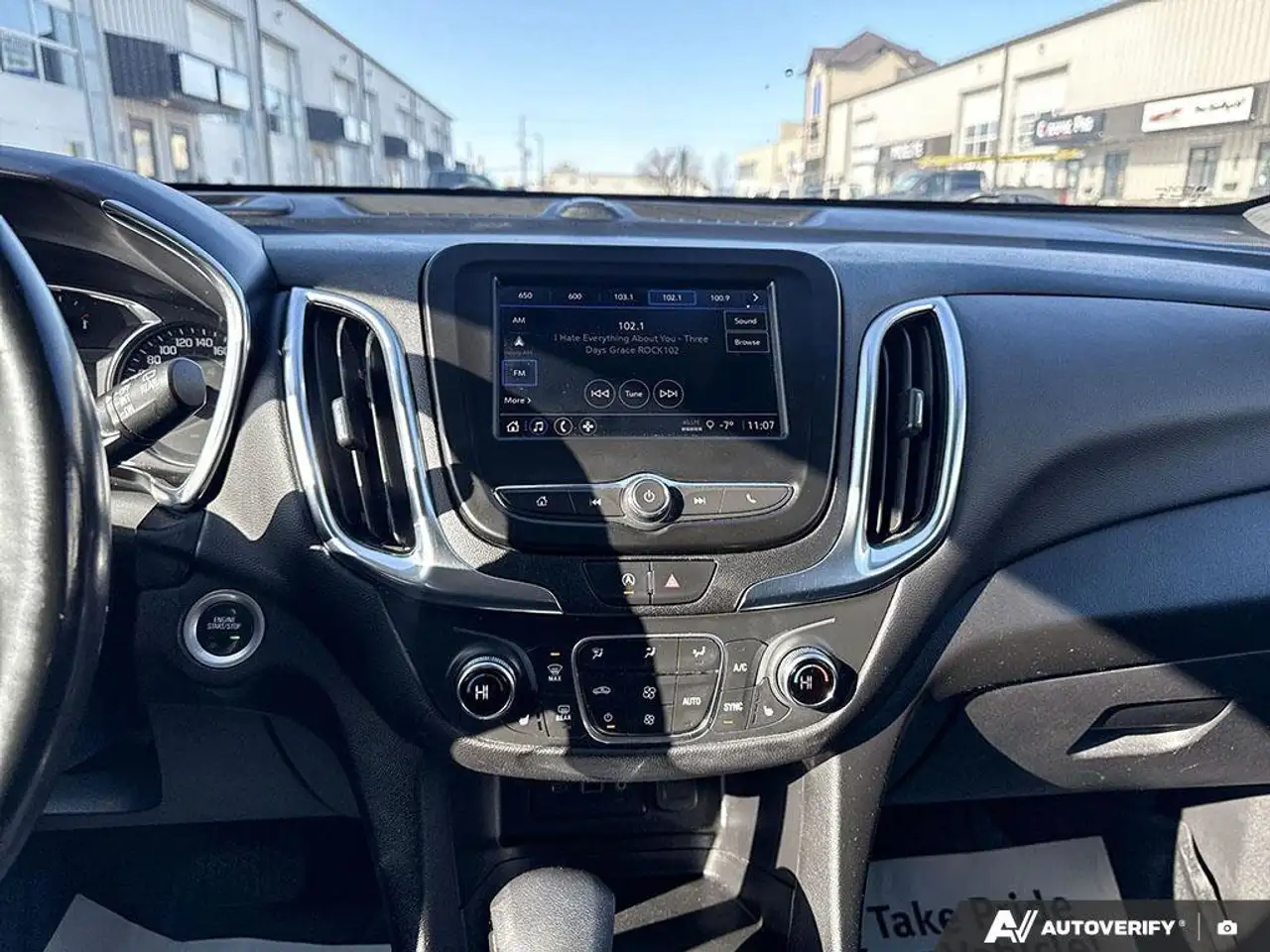 Chevrolet Equinox снимка Chevrolet Equinox