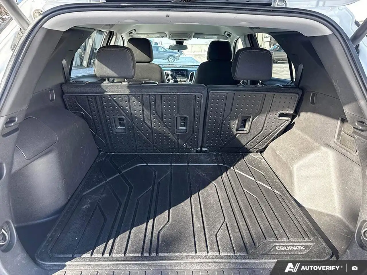 Chevrolet Equinox снимка Chevrolet Equinox