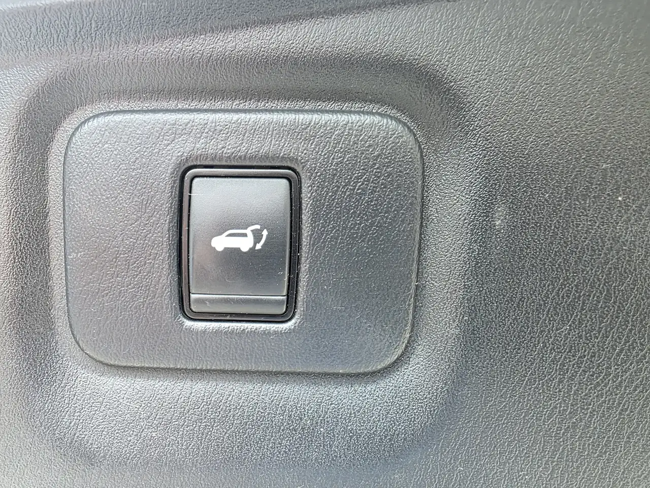 Nissan Pathfinder photo Nissan Pathfinder