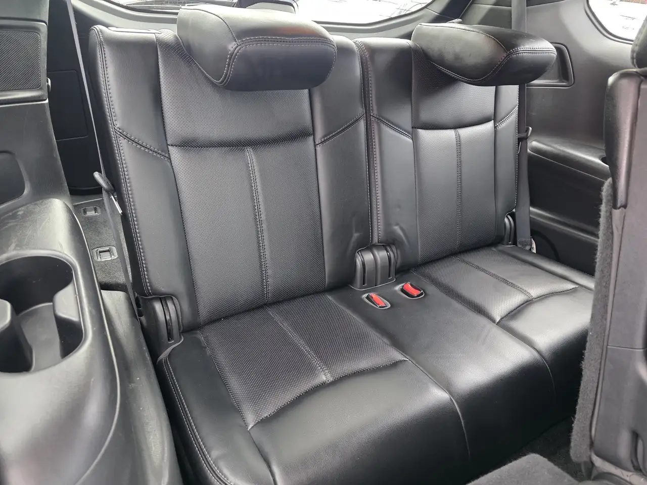 Nissan Pathfinder photo Nissan Pathfinder