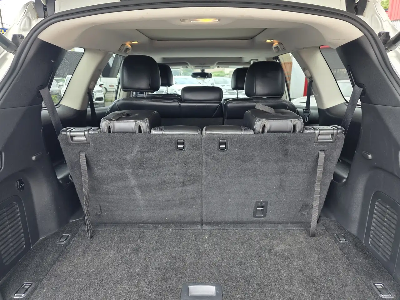 Nissan Pathfinder photo Nissan Pathfinder