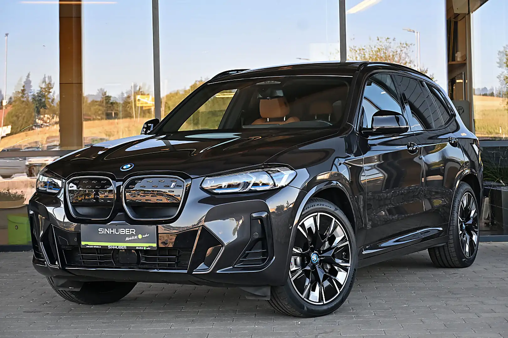 BMW iX3 M 73,8kWh Sport ACC, Laserlicht, DrivingProf, K... Grau - 1