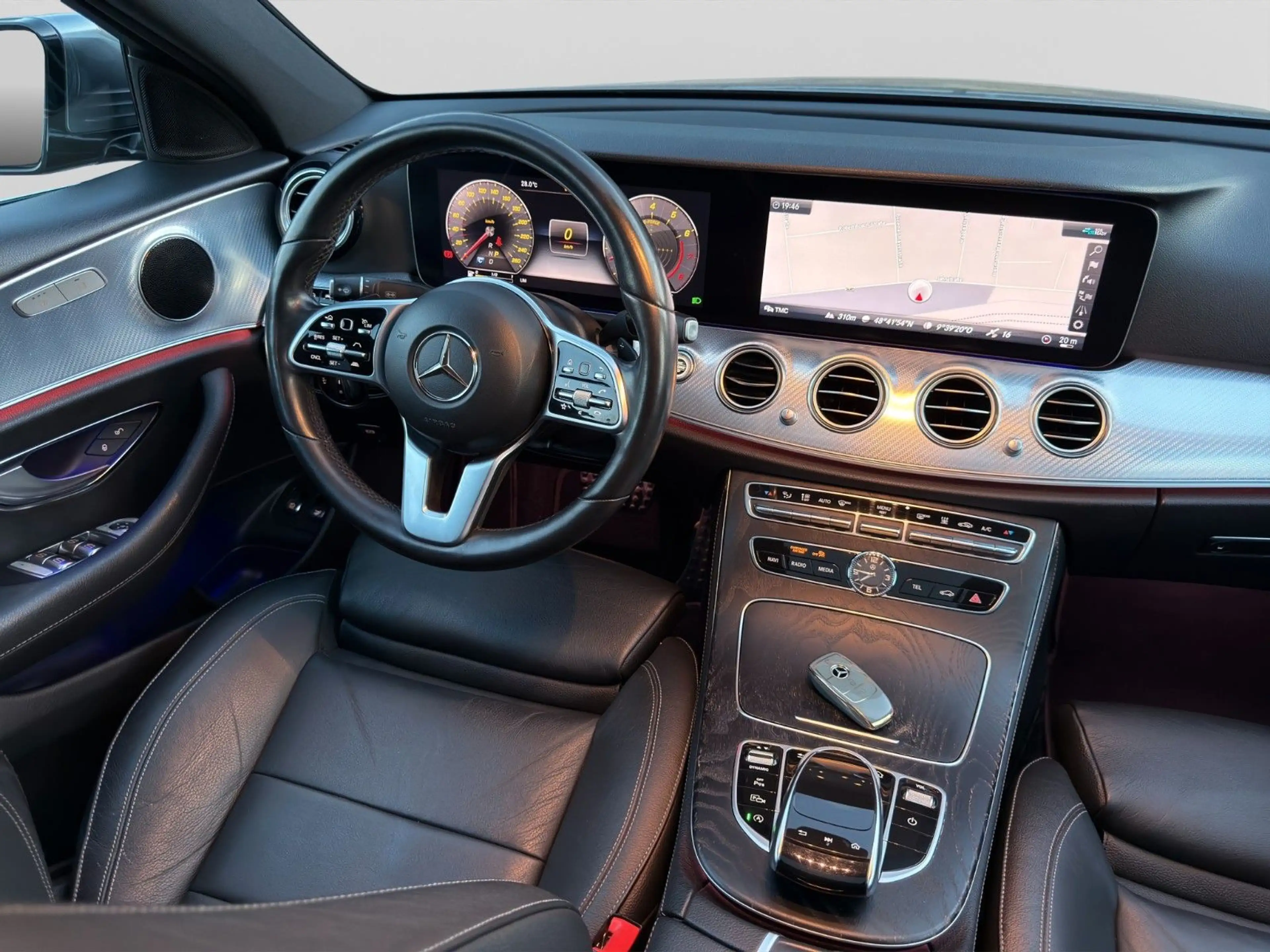 Mercedes-Benz E 450 E Limousine 4Matic/360°/AHK/LED/Totwinkel — photo 18