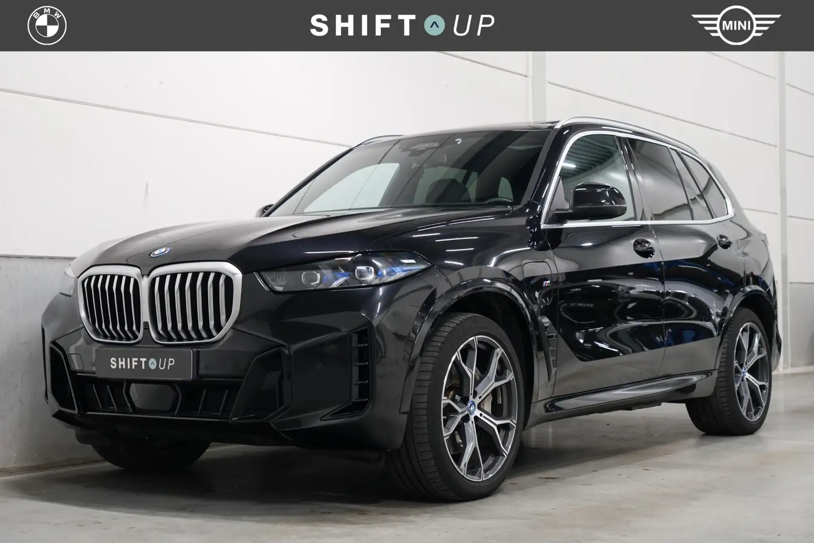 BMW X5 xDrive50e M-Sport | Skylounge | Head Up | CoPilot Schwarz - 1