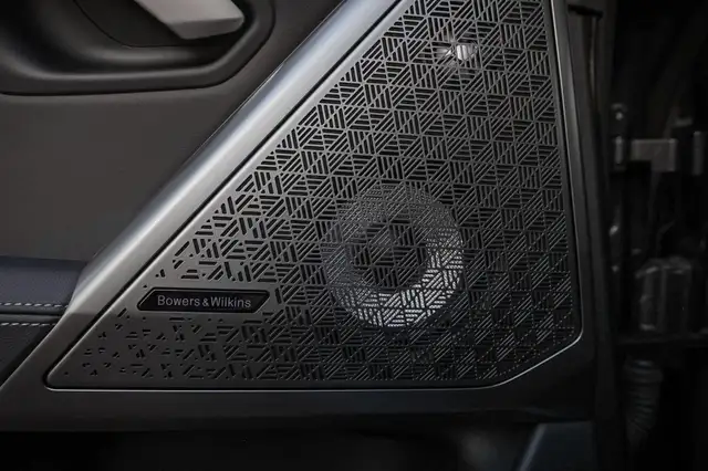 BMW M5 view 15