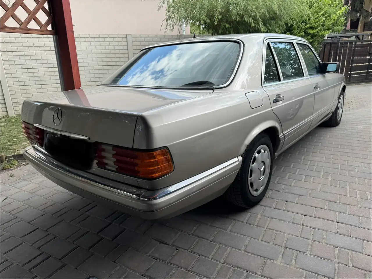 Mercedes-Benz S 560 SEL W126, foto 1