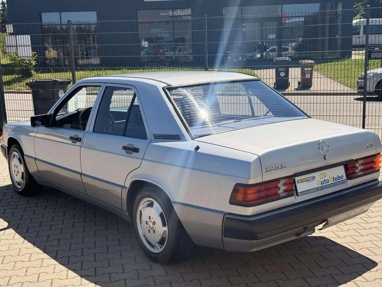 Mercedes-Benz 190 E 1.8 mit Radio CD-Servolenkung-Alu 15 Zoll-, foto 6