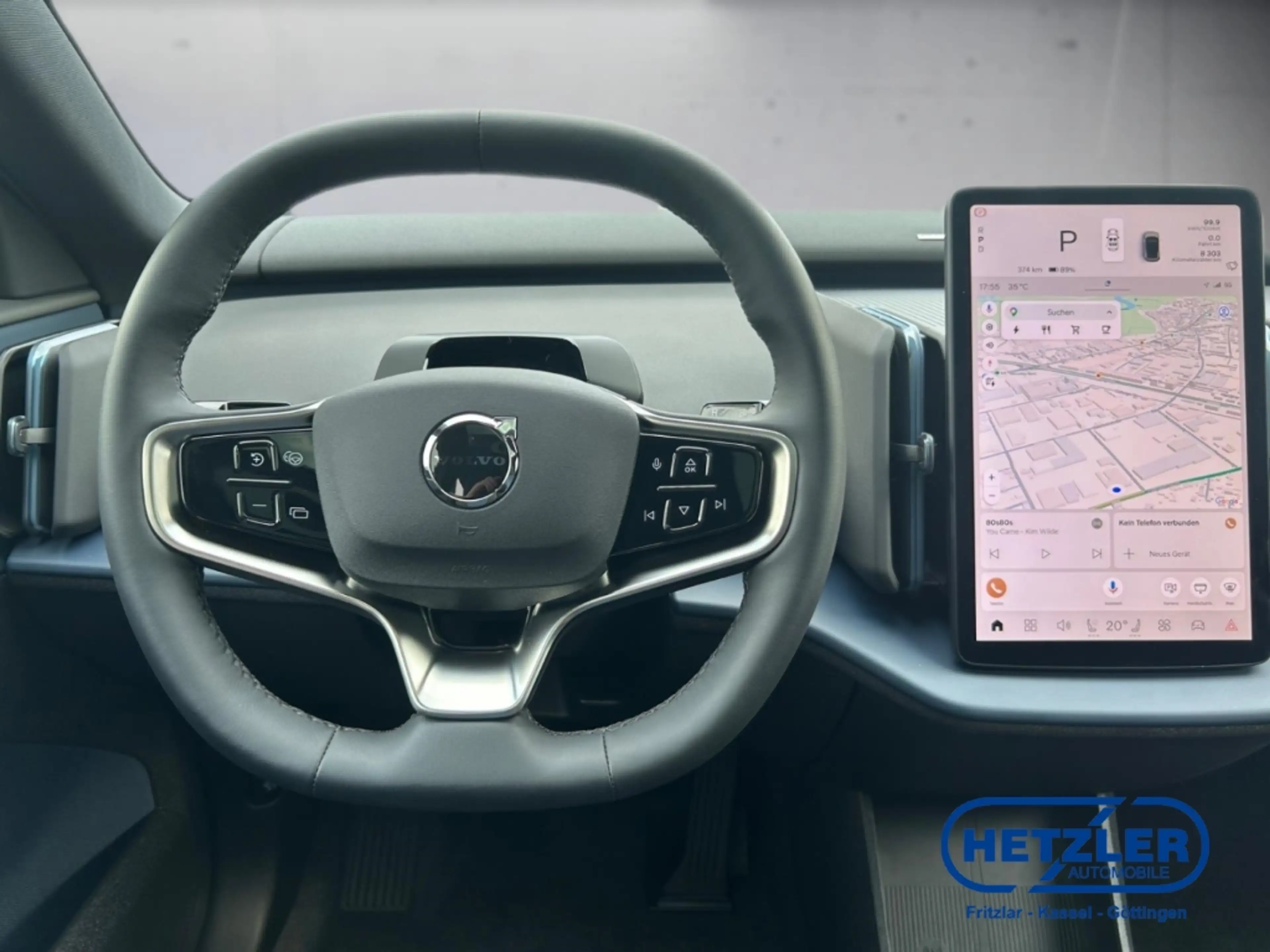 Volvo EX30 Single Extended Range 2WD Ultra 2WD AHK Panorama M — photo 10