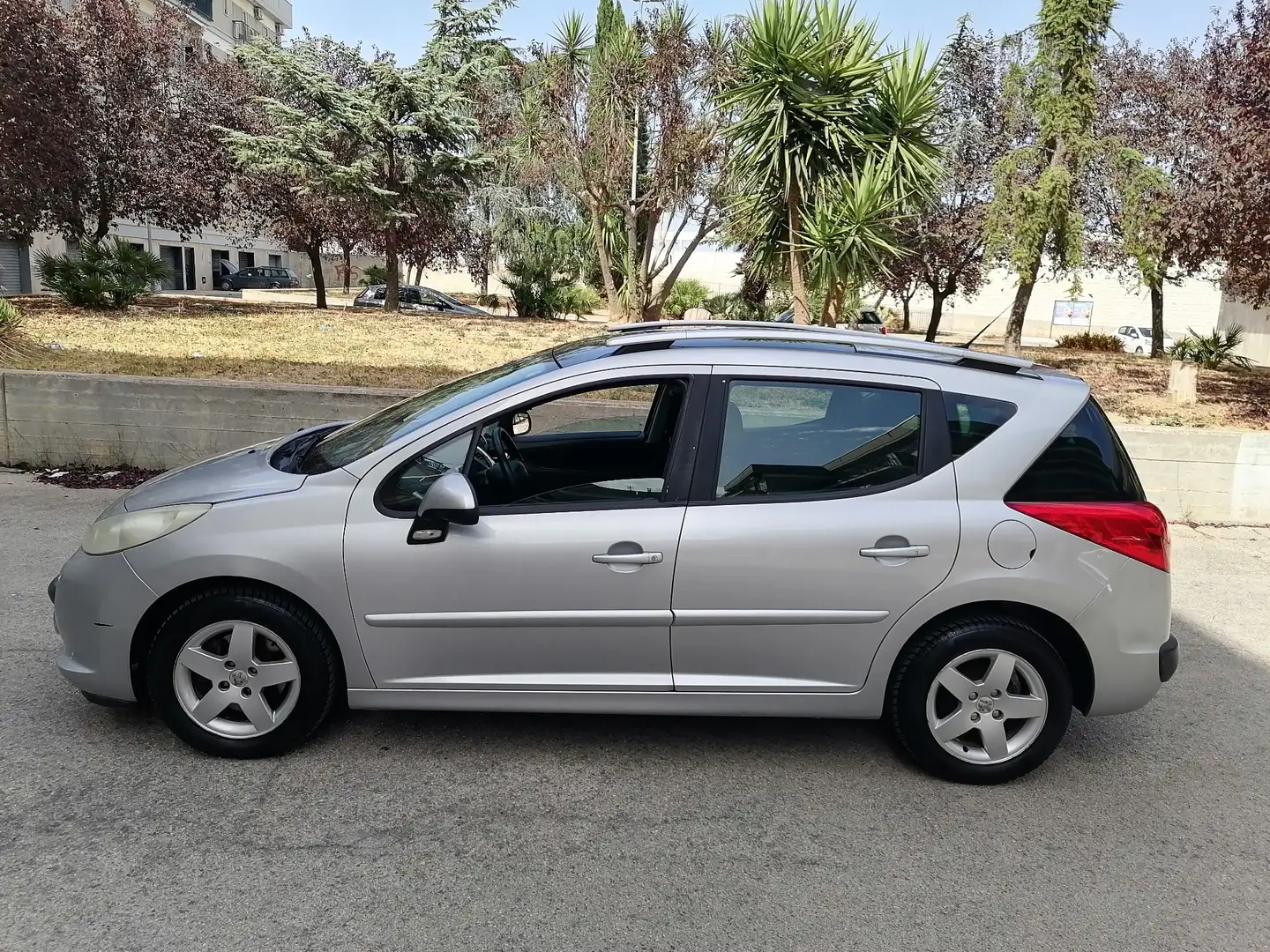 Peugeot 207 SW 1.4 vti 16v Energie - 2
