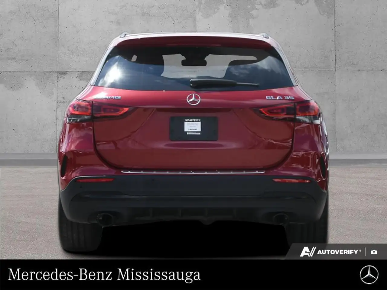 Mercedes-Benz GLA снимка Mercedes-Benz GLA