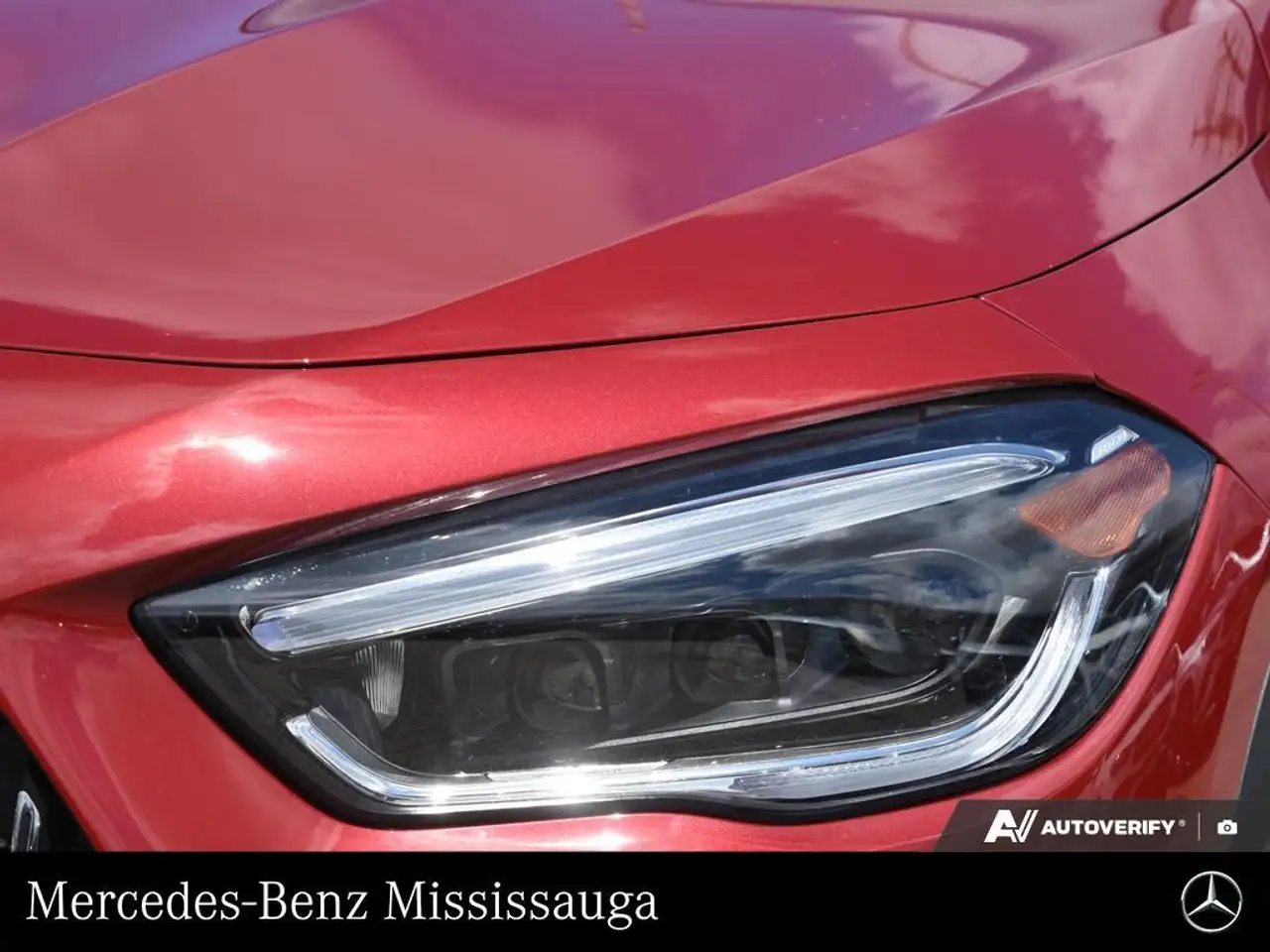 Mercedes-Benz GLA снимка Mercedes-Benz GLA