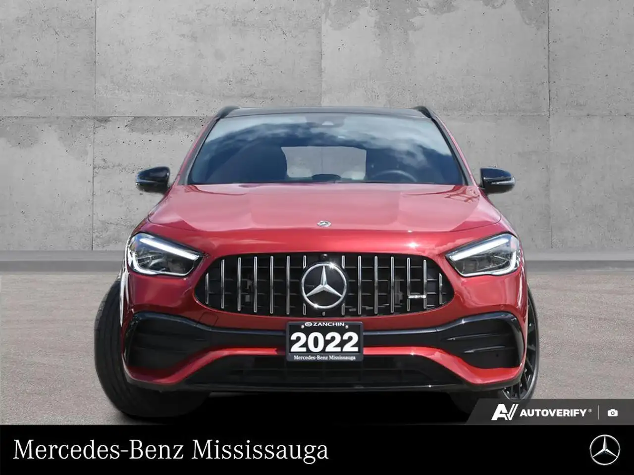 Mercedes-Benz GLA снимка Mercedes-Benz GLA