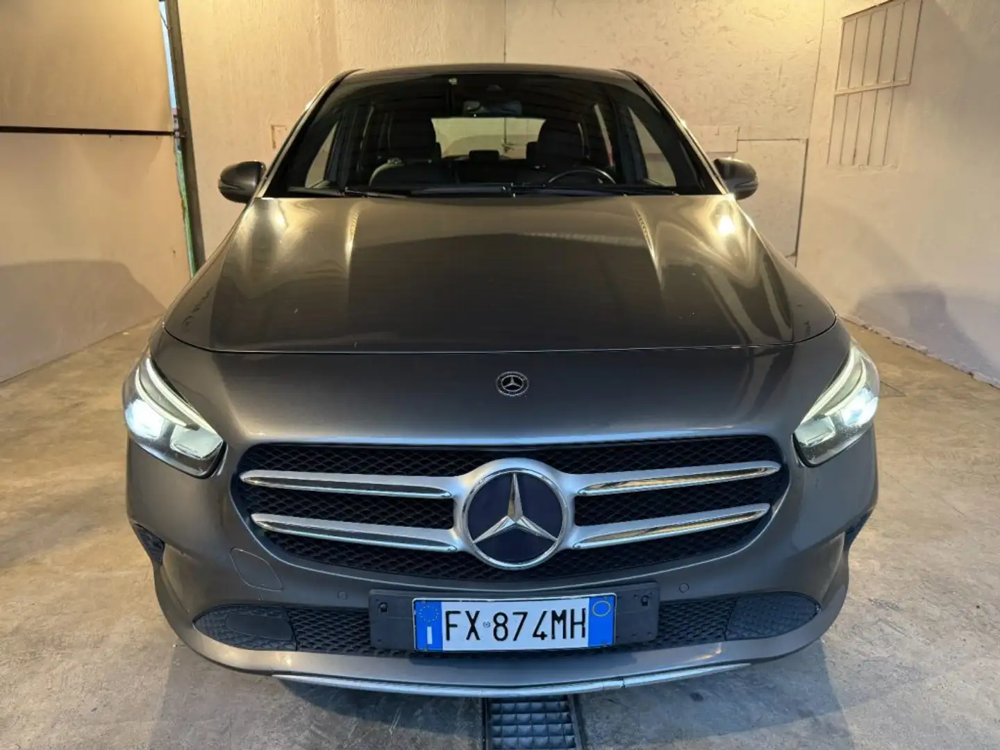 Mercedes-Benz B 180 d Automatic Executive Grigio - 2
