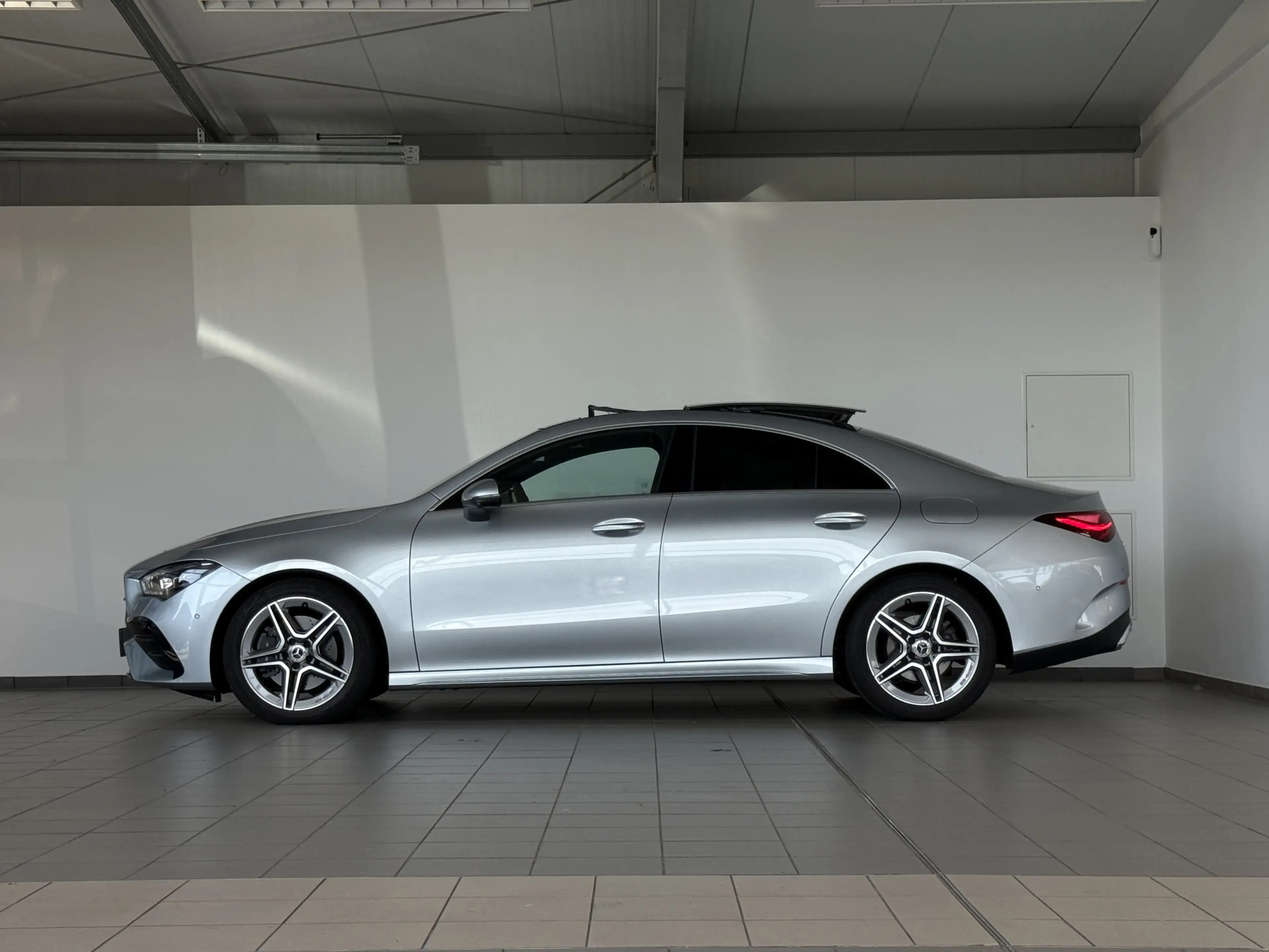 Mercedes-Benz CLA 220 AMG LINE *PANO *360 *DIST *TOT *SPUR — photo 7