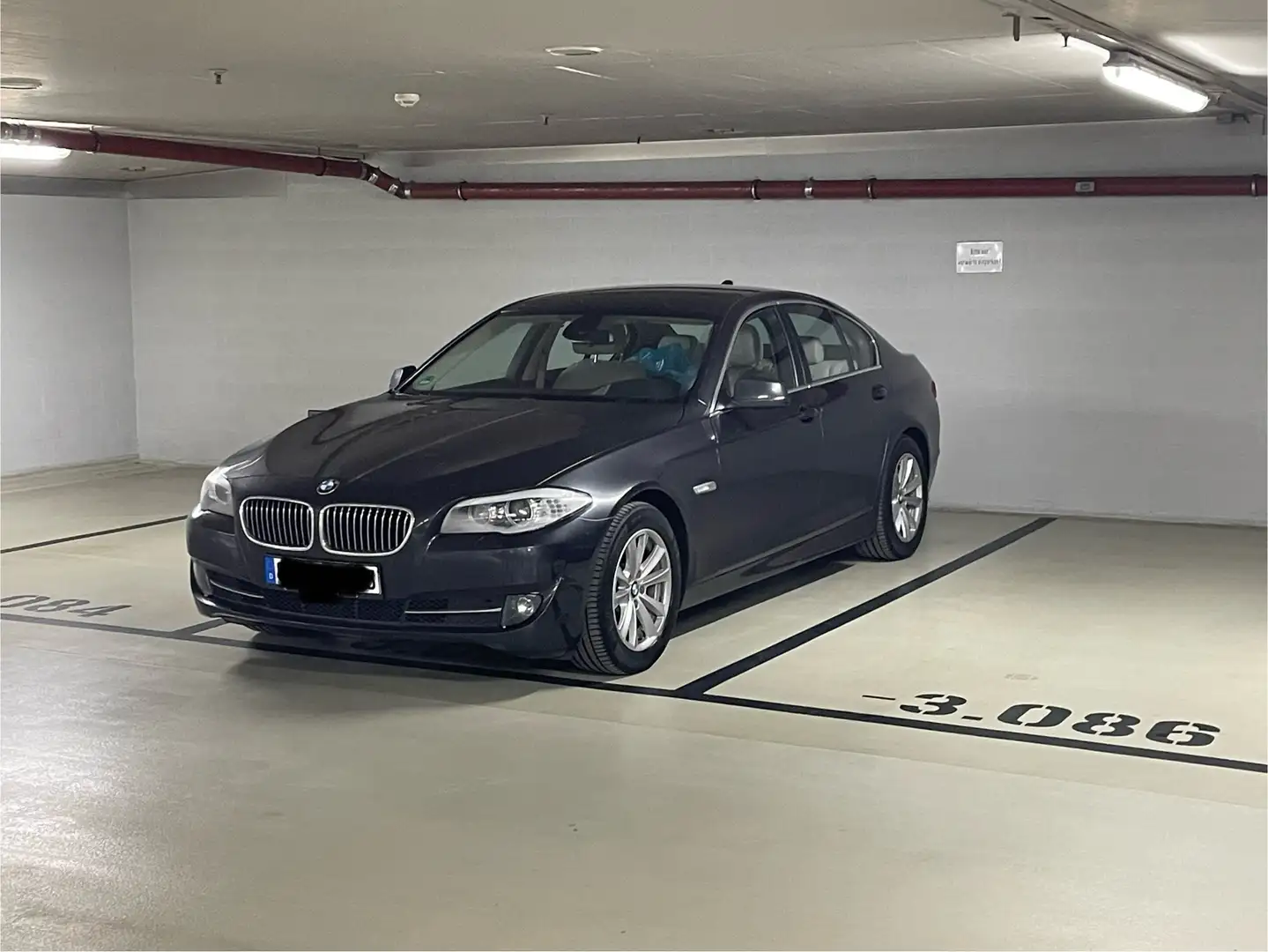 BMW 520 520 d Šedá - 1