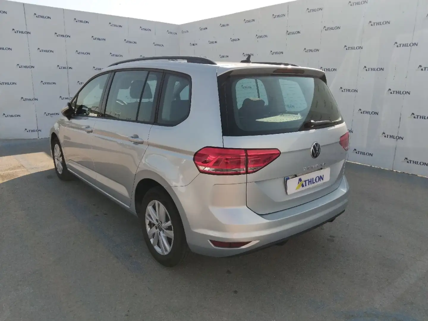 Volkswagen Touran 2.0TDI Business 90kW Gris - 2