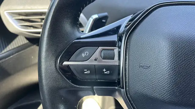 Peugeot 5008 view 23