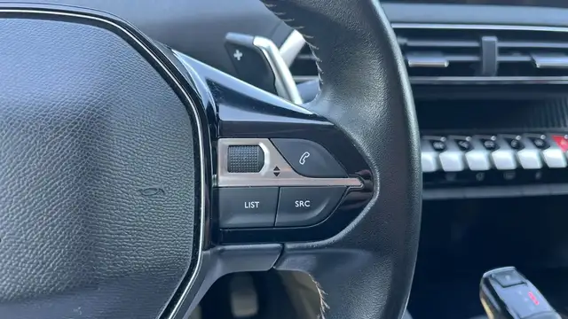 Peugeot 5008 view 22