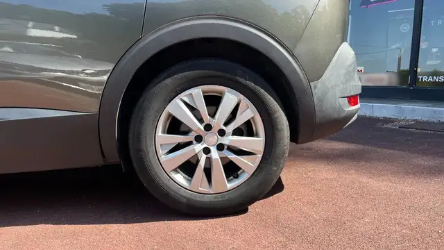 Peugeot 5008 view 14