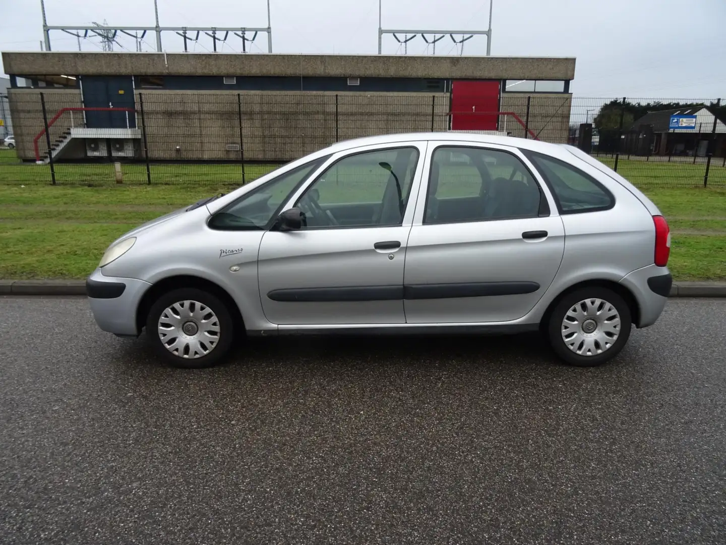 Citroen Xsara Picasso 1.6i Szary - 2