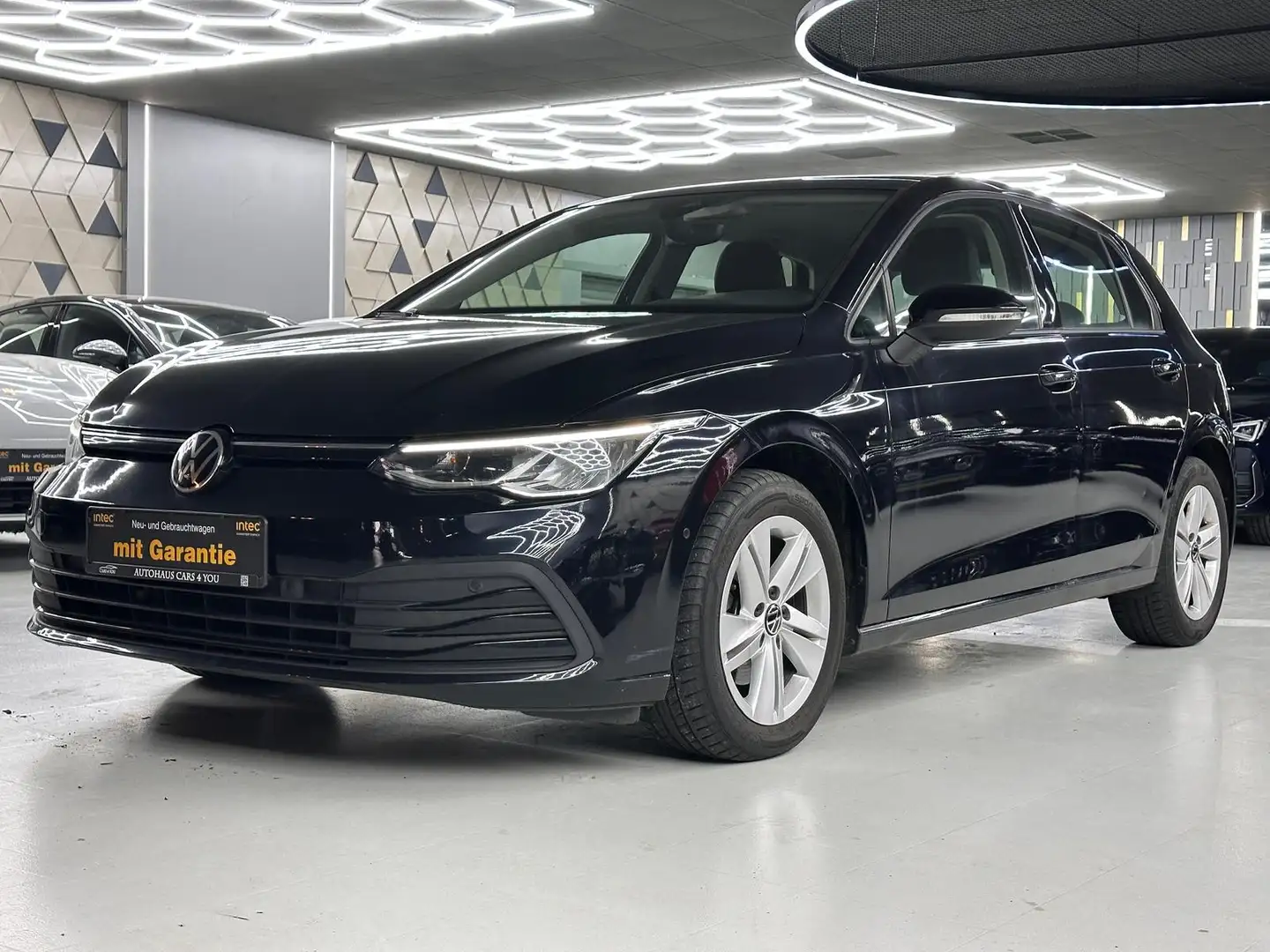 Volkswagen Golf Life 2.0 TDI DSG/NAVI/CAM/LED/SHZ/ACC Schwarz - 1