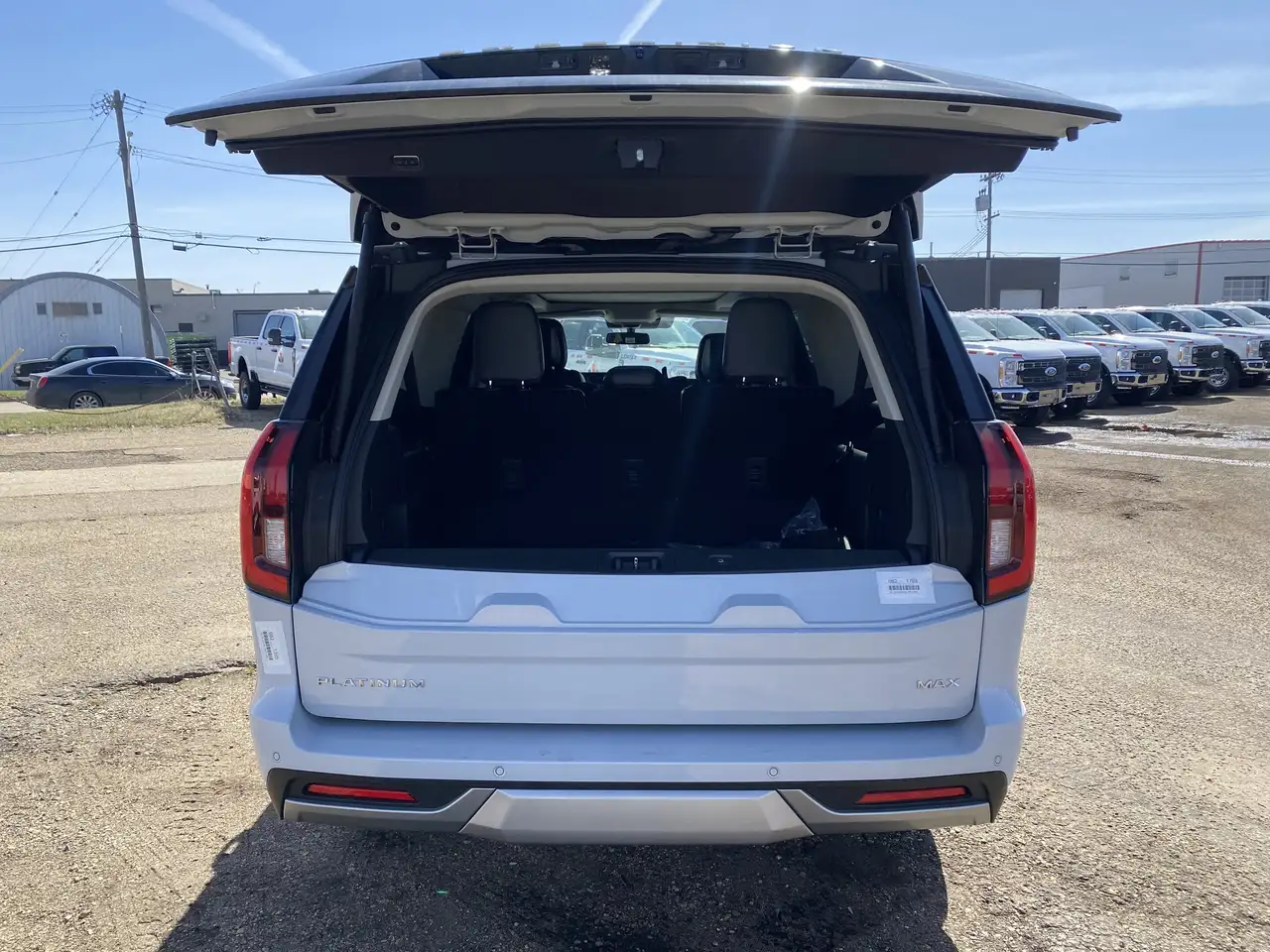 Ford Expedition снимка Ford Expedition