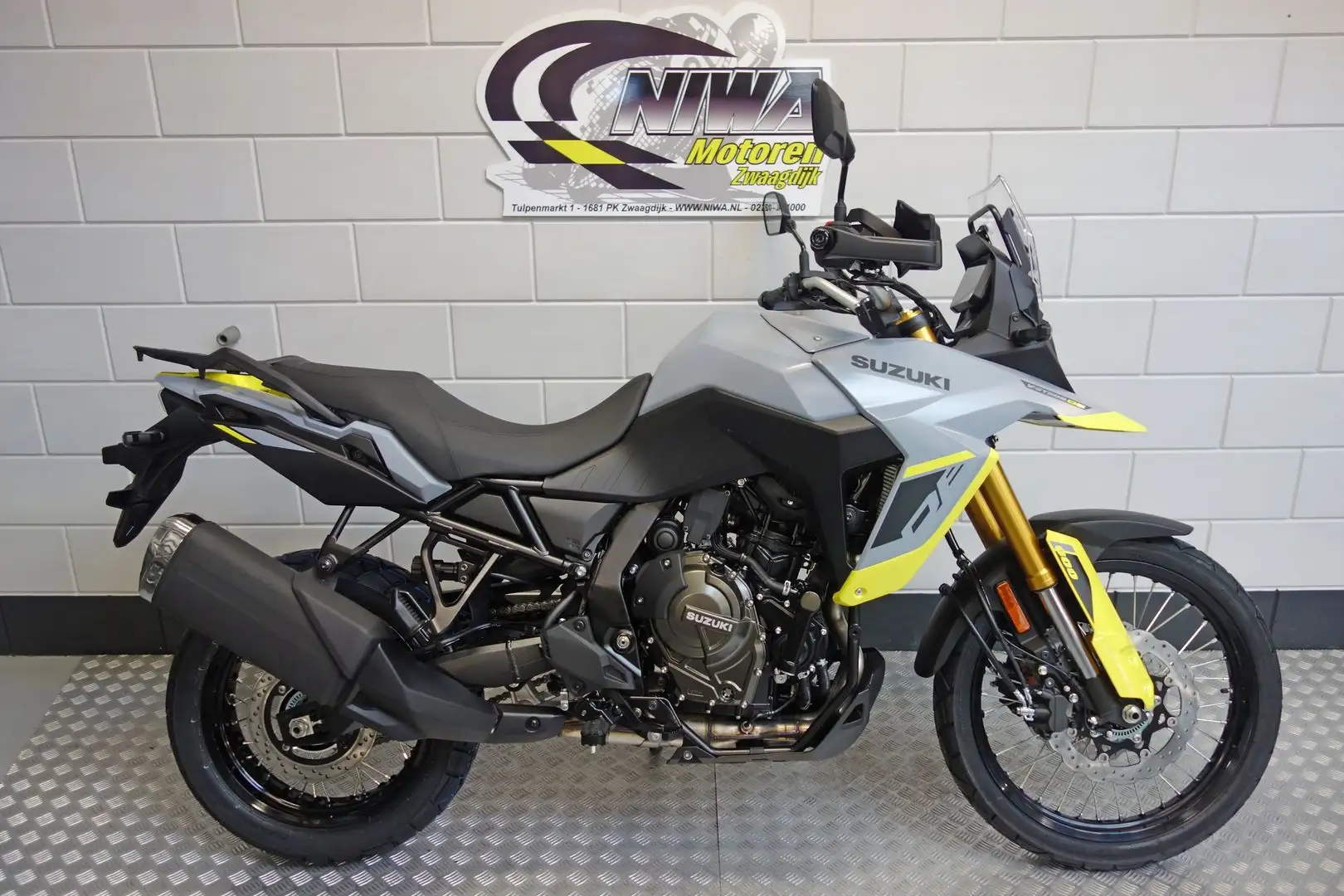 Suzuki V-Strom 800DE Gris - 1