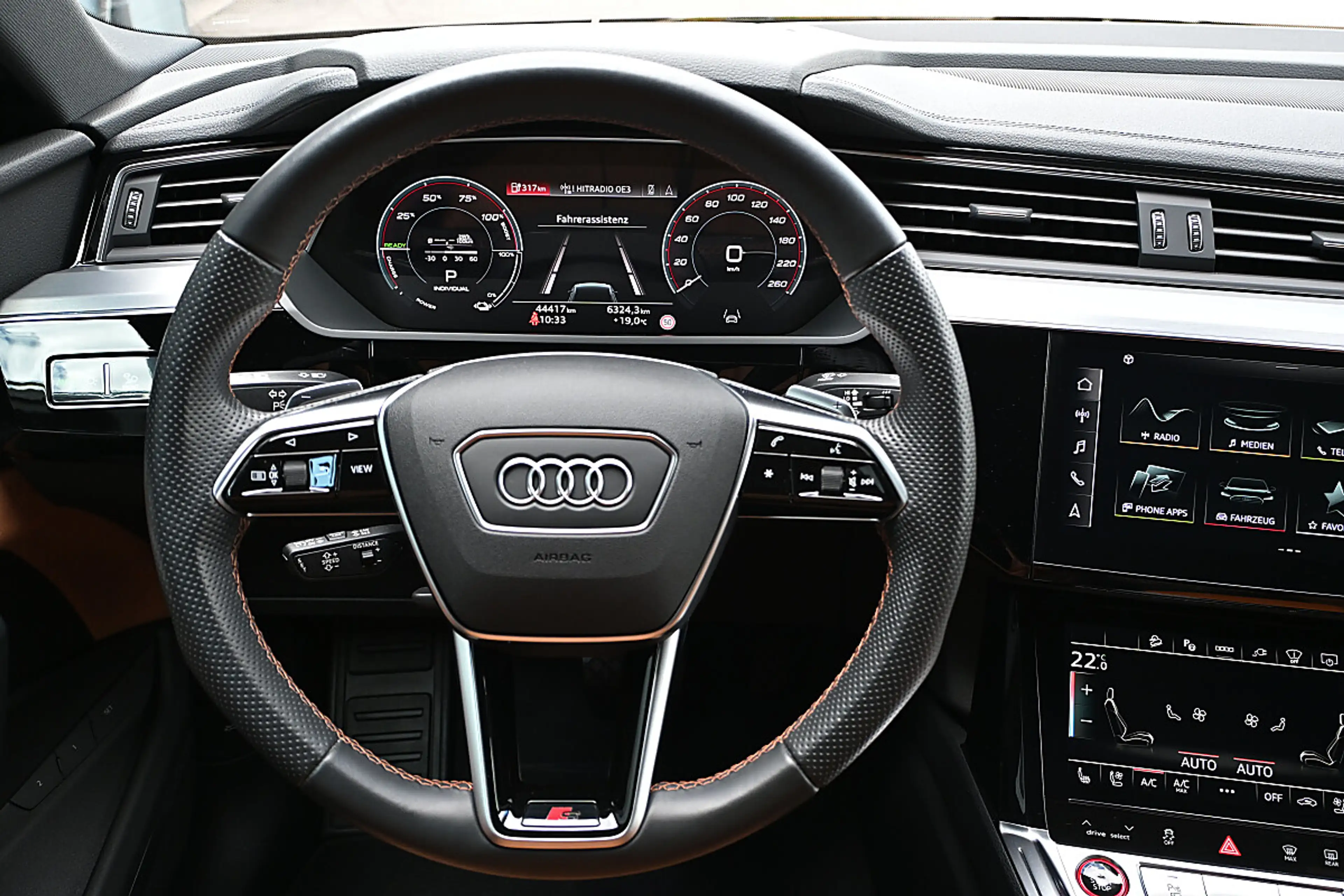Audi e-tron quattro 95kWh S NP € 121k ACC, MatrixLED, HeadU... — photo 13