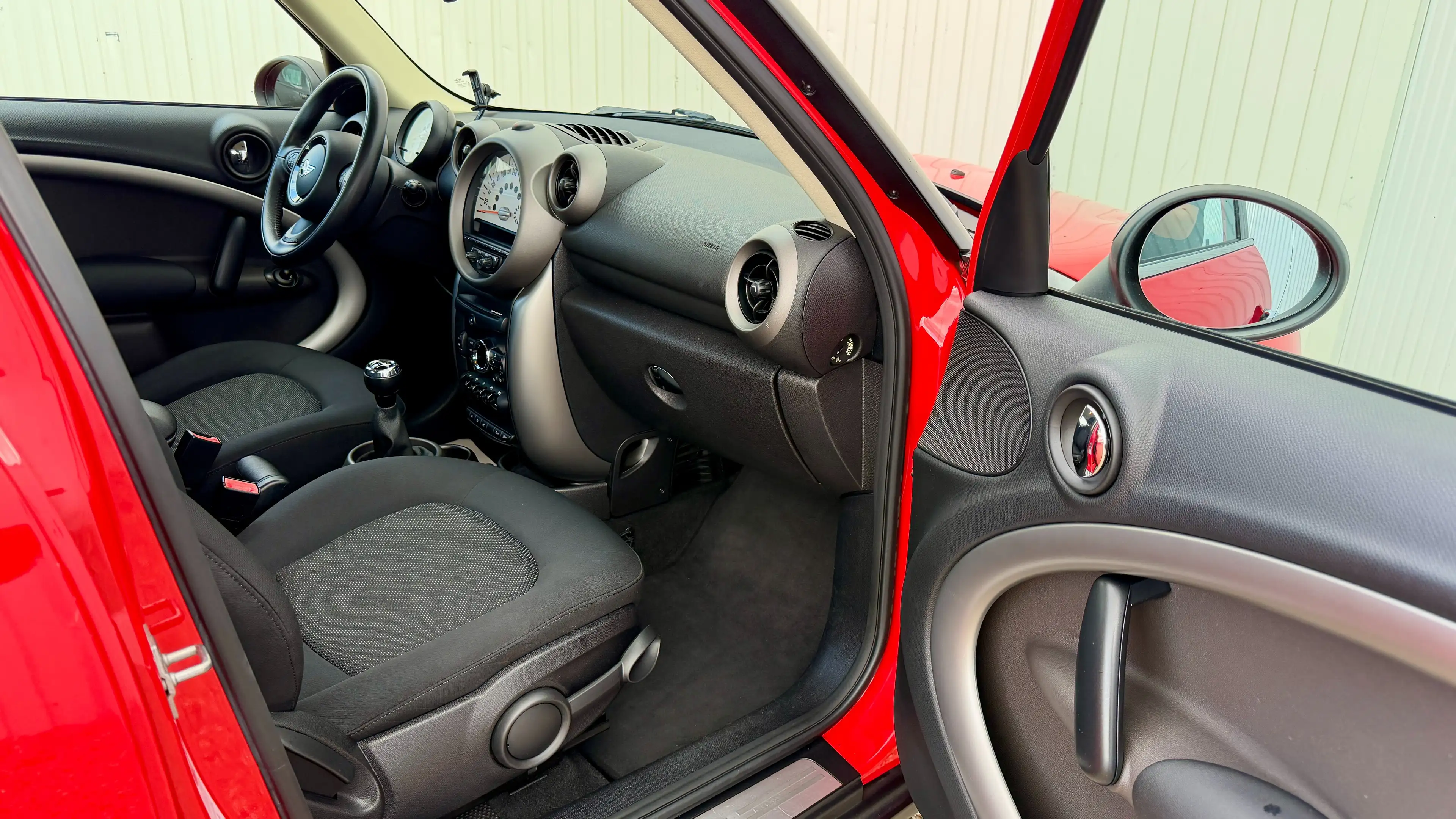 MINI One D Countryman ÖAMTC Pickerl 02.2027, Service Heft Voll — photo 10