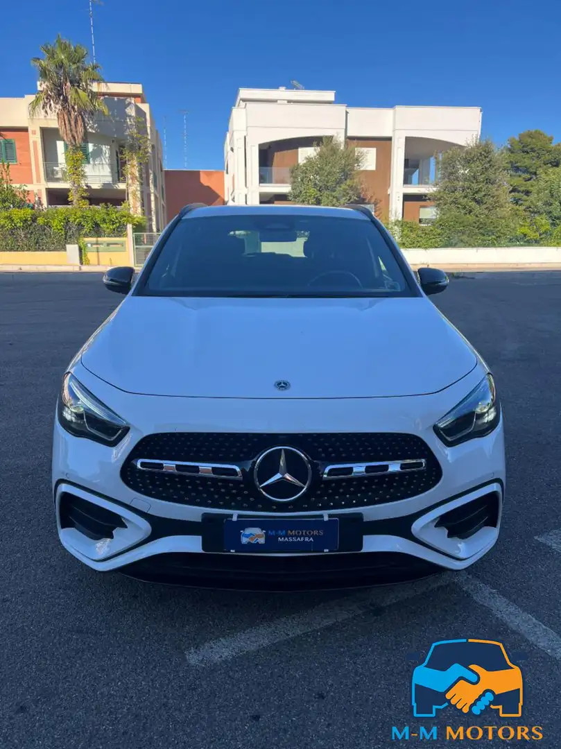 Mercedes-Benz GLA 200 d Automatic AMG Line Advanced Plus-Night (LEASING) Weiß - 2