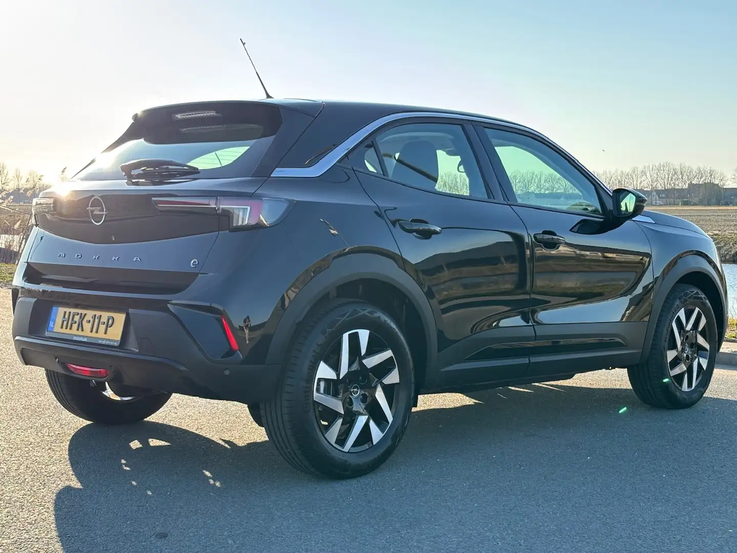 Opel Mokka-E Electric | GS LINE | NAVI PRO 10 | WINTERPAKKET | Fekete - 2