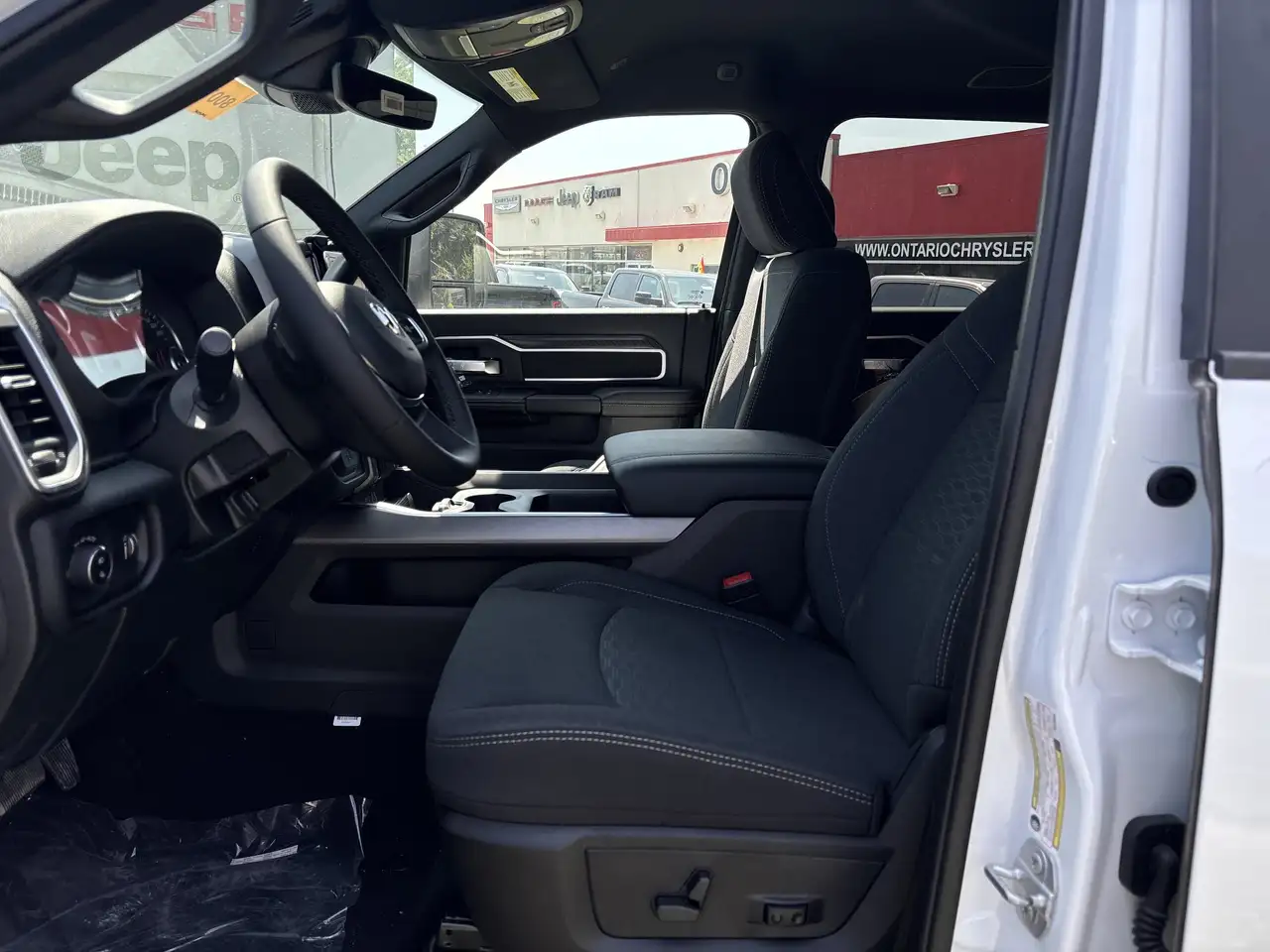 RAM 3500 снимка RAM 3500