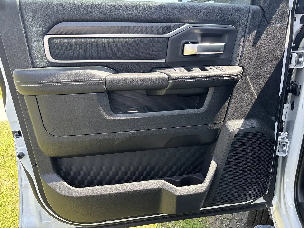 RAM 3500 снимка RAM 3500