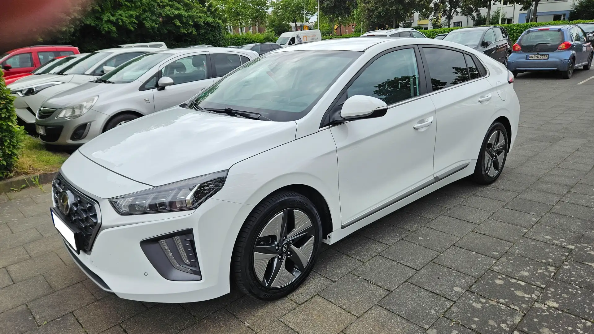 Hyundai IONIQ IONIQ Hybrid Hybrid 1.6 GDI Advantage Weiß - 1